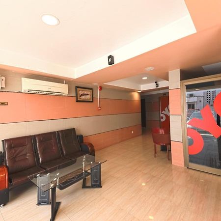 Oyo 120 Seeb Guest House Маскат Экстерьер фото
